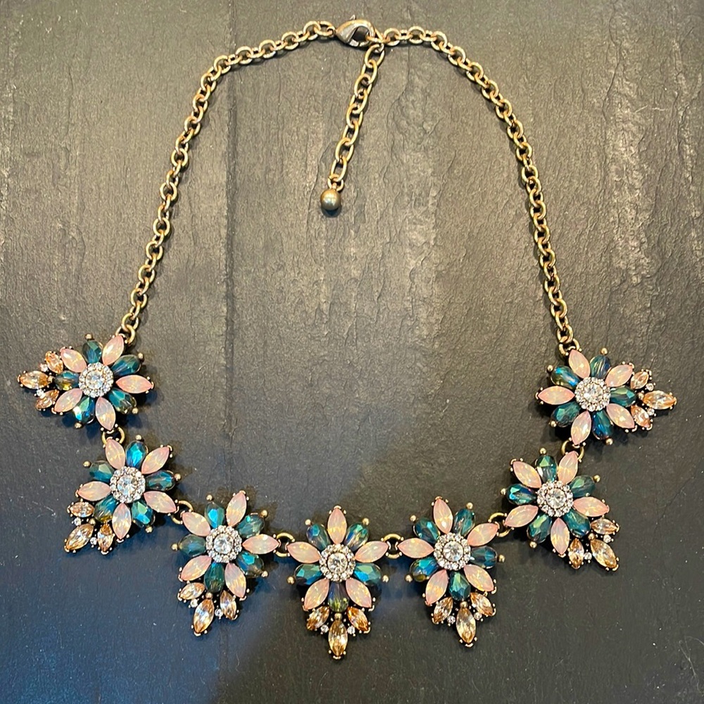 Statement necklace
